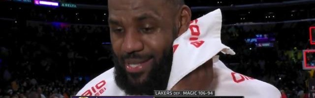 30+三双统治第三节 准37詹姆斯依然具备MVP水准