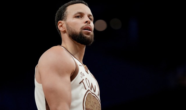 开云APP-明天勇士迎战湖人 库里&amp;桑托斯&amp;贝西出战成疑 波津缺阵