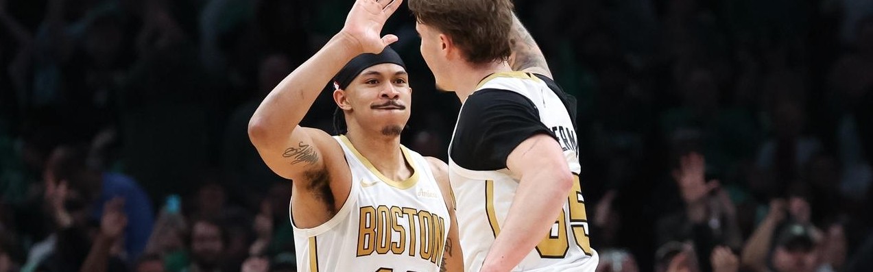 kaiyun-常规赛收官战红黑榜，绿军展现深度掘金展现决心，一队搬石砸脚