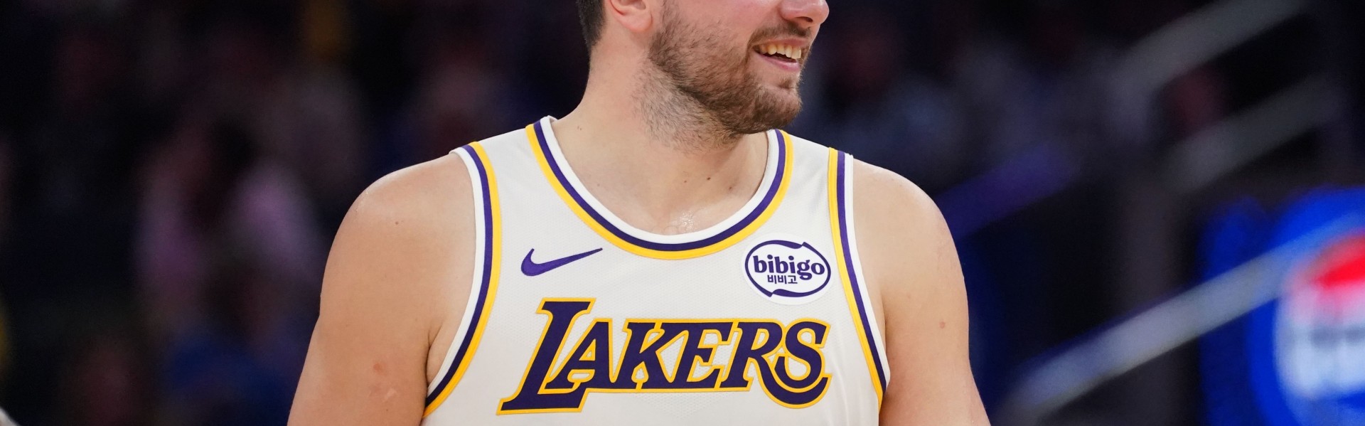 稳是很稳！东契奇22中10得27分10板7助1帽 7失误&amp;抱怨太多是瑕疵